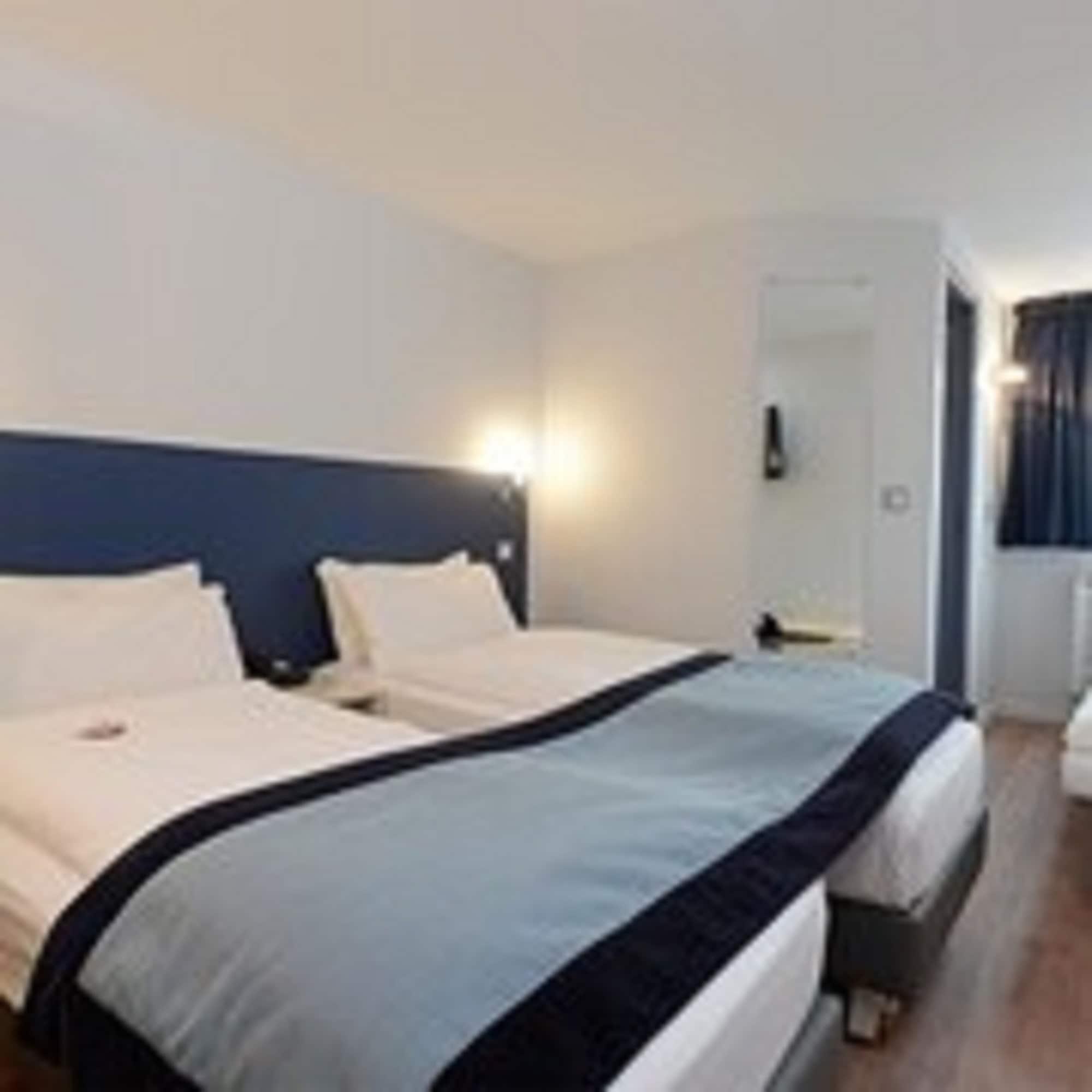Hotel L'Amandier Nanterre Kültér fotó