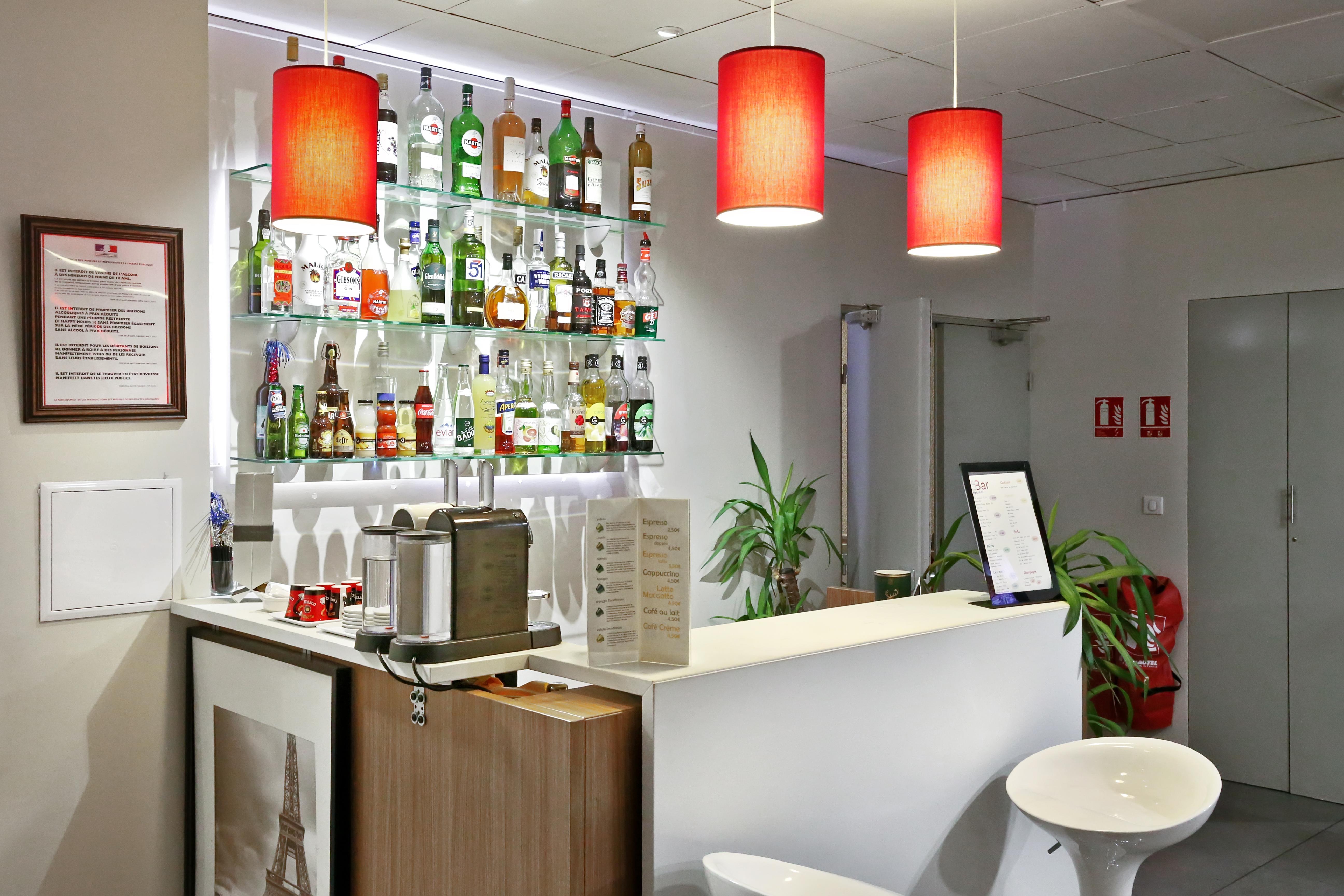 Hotel L'Amandier Nanterre Kültér fotó