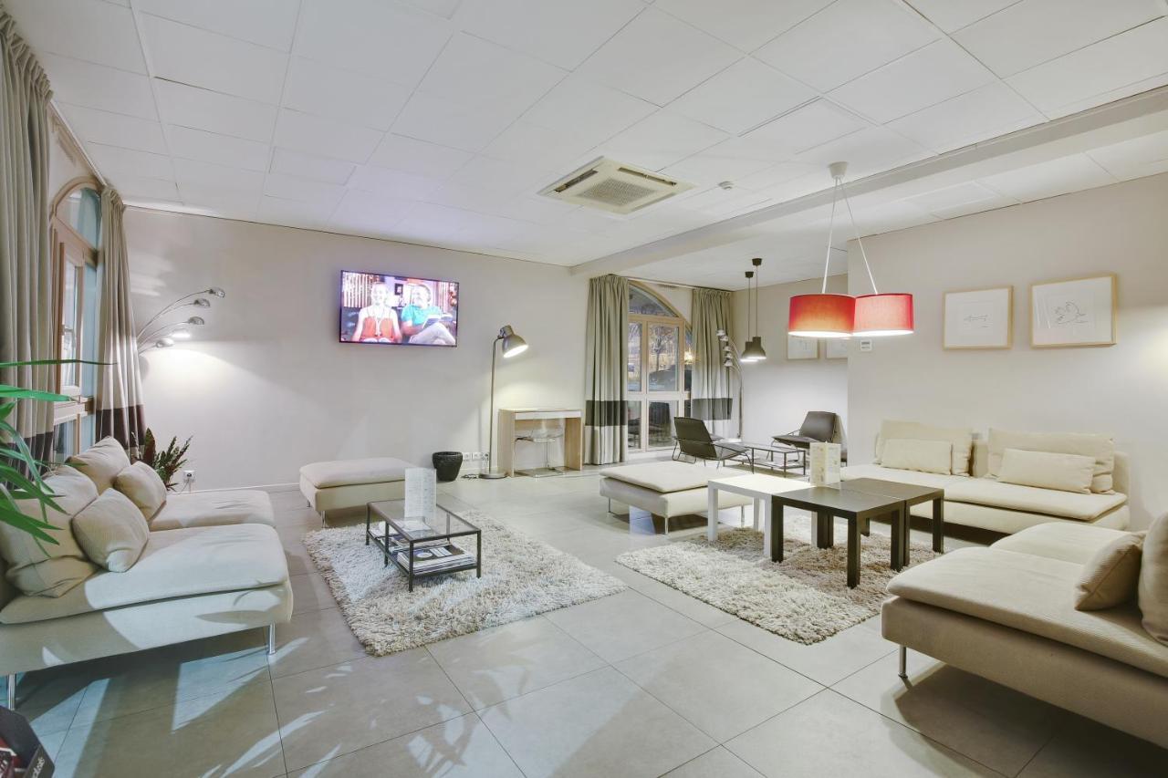 Hotel L'Amandier Nanterre Kültér fotó